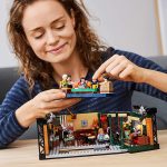 Ideas 21319 Friends Central Perk Building Kit - Image 2