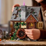 21341 Ideas Disney Hocus Pocus: The Sanderson Sisters’ Cottage Collectible Building Set - Image 2