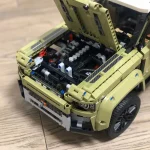 Technic Land Rover Defender 42110 Building Kit (2573 Pieces) - Image 4